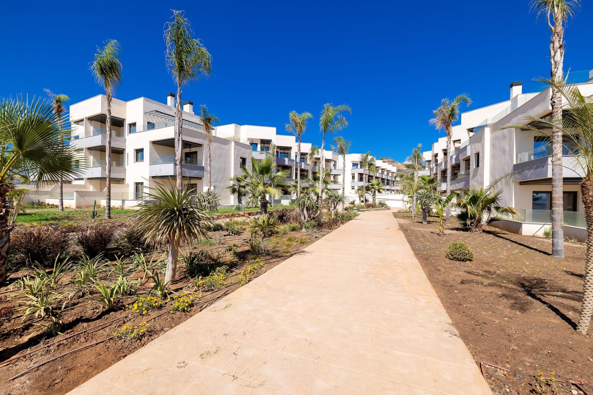 Moderno apartamento de 2 dormitorios entre Torre del Mar y Rincón de la Victoria